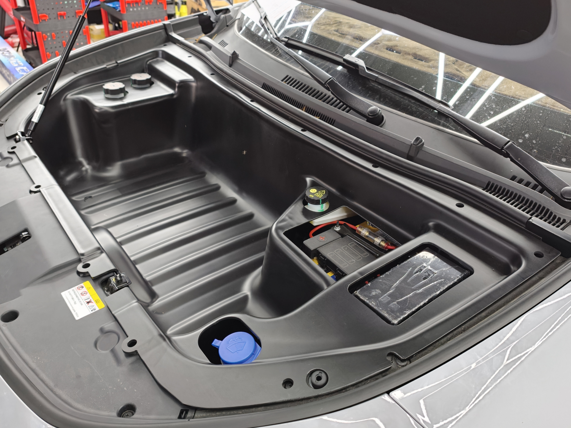 Khay Cốp Hành Lý Vinfast VF MPV7